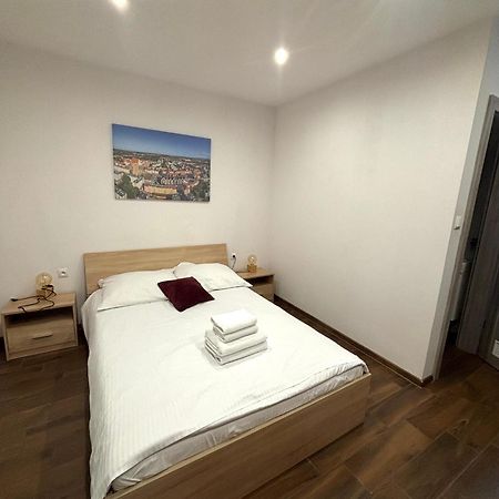 Apartament Residence Nysa Esterno foto