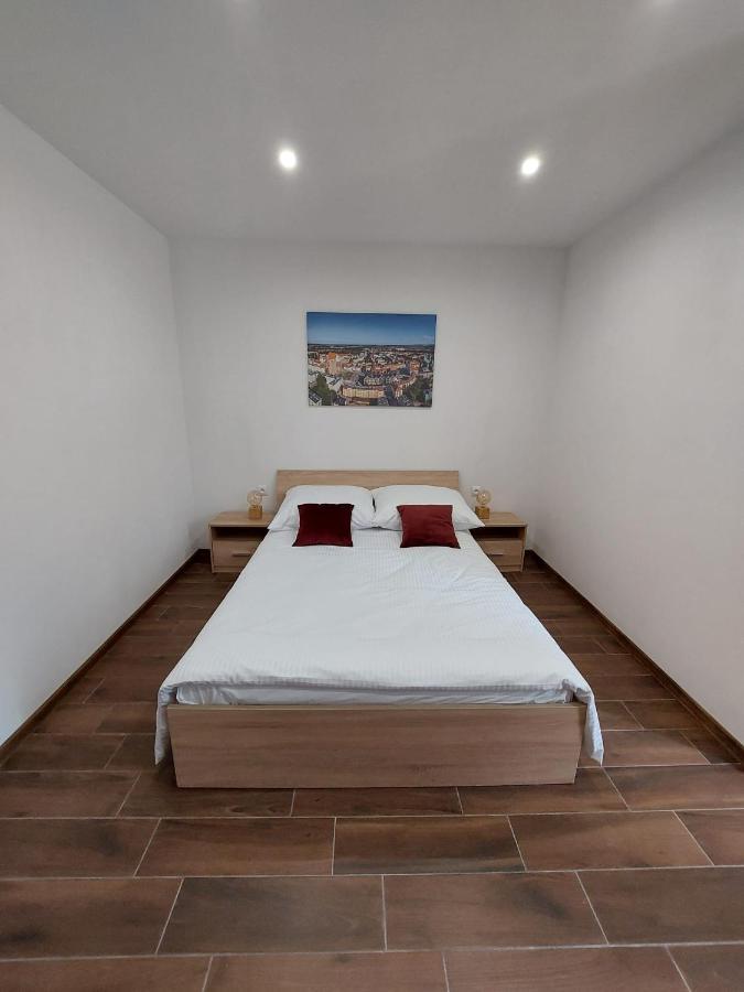 Apartament Residence Nysa Esterno foto