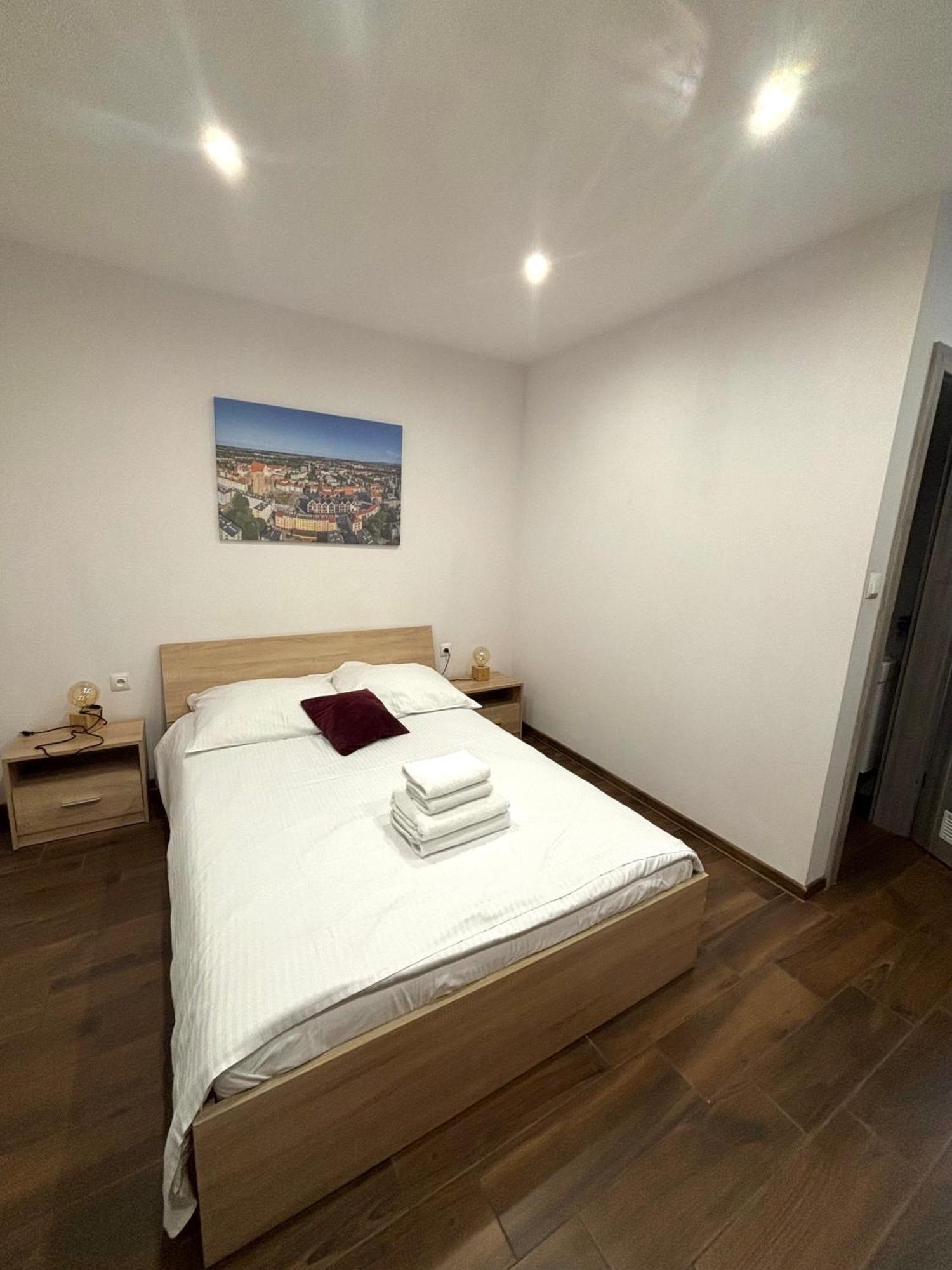 Apartament Residence Nysa Esterno foto